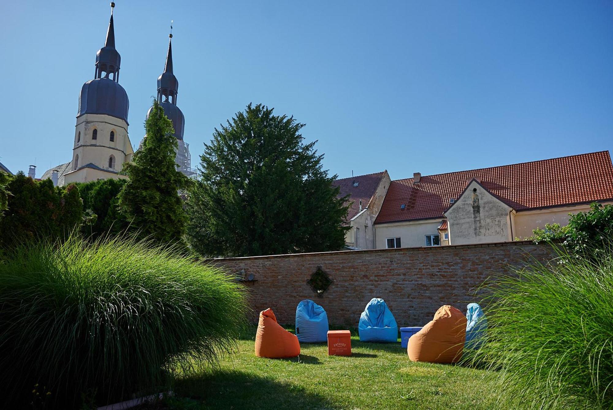 Dependance Patriot Trnava Hotell Eksteriør bilde