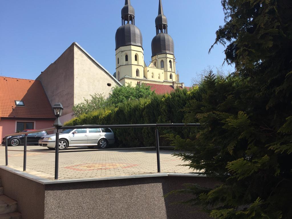 Dependance Patriot Trnava Hotell Eksteriør bilde